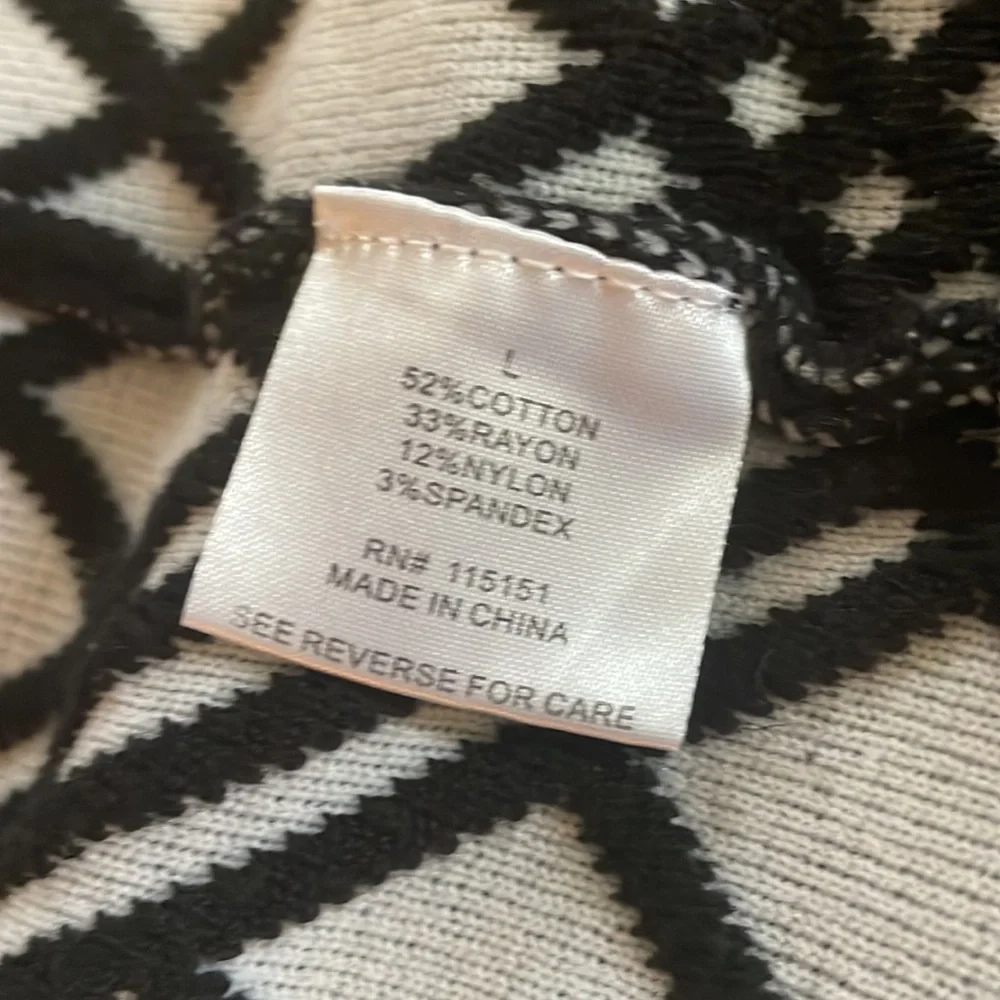 Neiman Marcus 2 piece sweater business casual stretchy - Picture 7 of 10